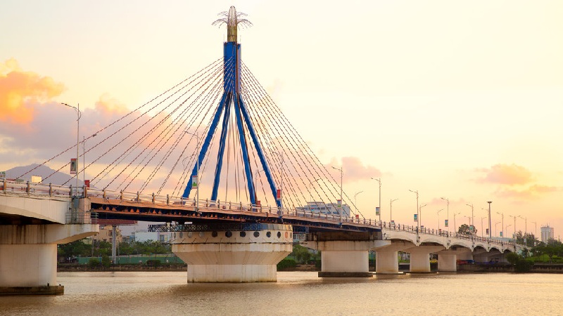 Cầu Sông Hàn Đà Nẵng được xây dựng năm 1998